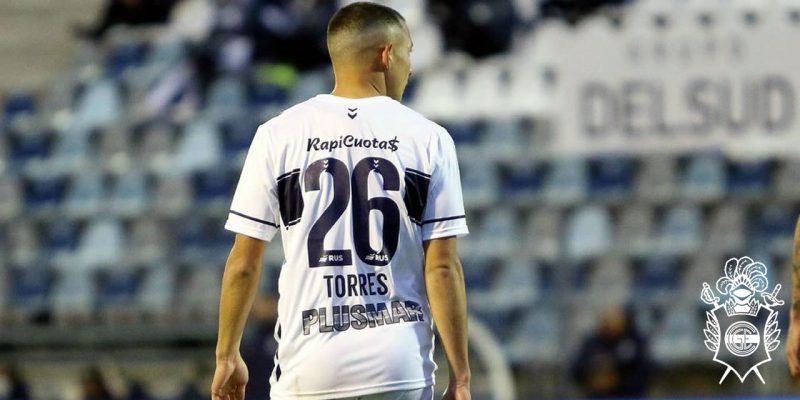 El debut de Torres en la Primera del Lobo – Club de Gimnasia y Esgrima La  Plata